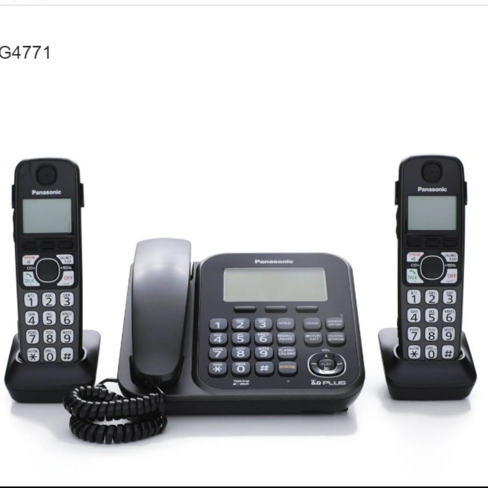 Panasonic KX-TG4771 Corded Phone w/ 2 Cordless Handsets & Answering Machine